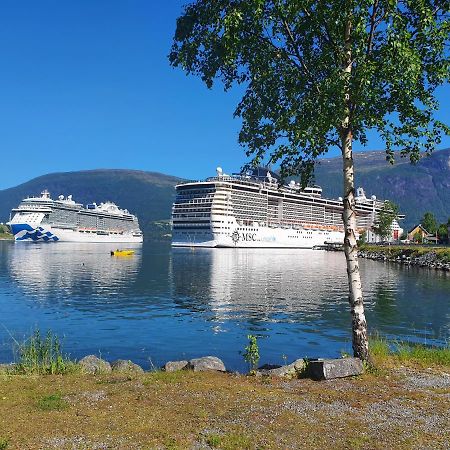Moderne Panoramaleilighet 3-Roms I Olden Bagian luar foto